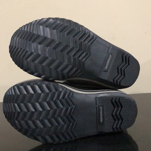 Sorel Kids PAC Winter Snow Boots. - Picture 2 of 4